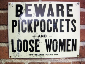 beware pickpockets